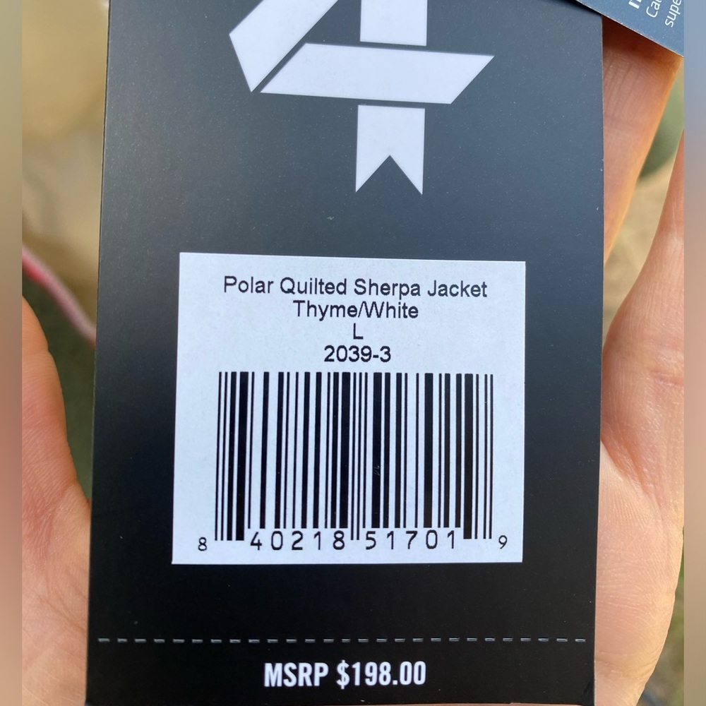 Reversible down coat - Picture 6 of 8